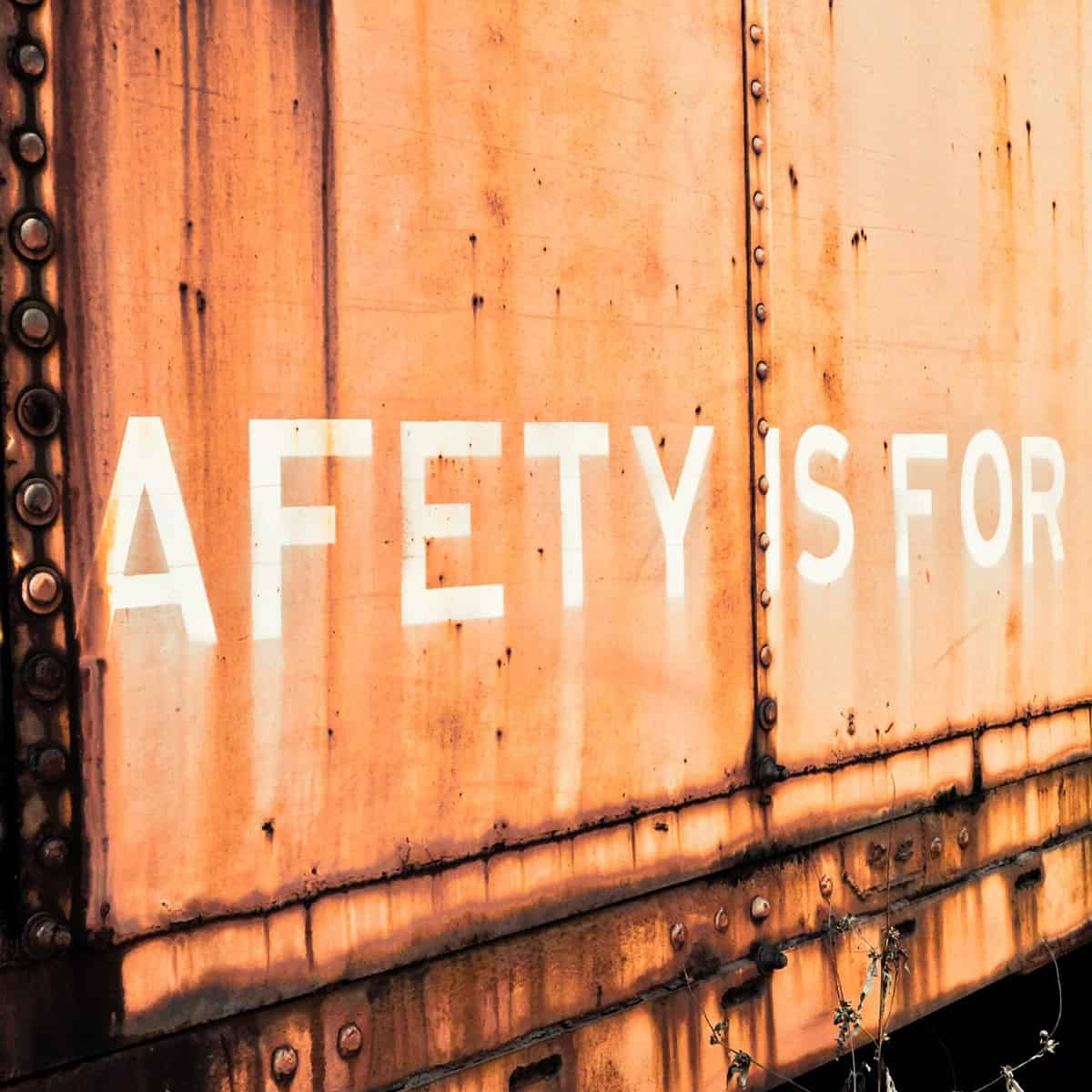 safety tips for truck drivers scaled